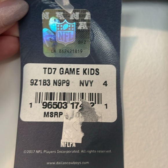 Kids Dallas Cowboys Jersey - Picture 3 of 5